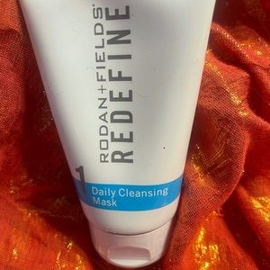 Rodan and fields daily redefined mask.